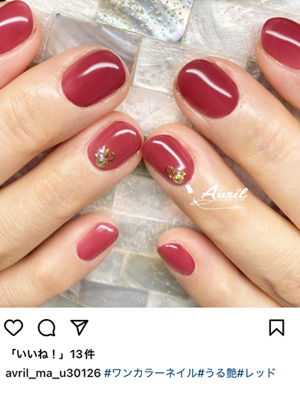 Avrilのインスタグラムのネイル写真